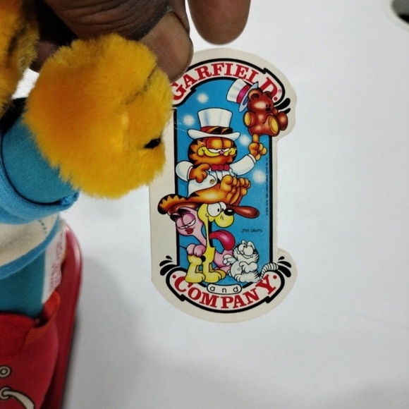 Vintage 1981 Dakin Inc Garfield And Friends ''Life In The Fast Lane'' Plush With - Picture 7 of 7